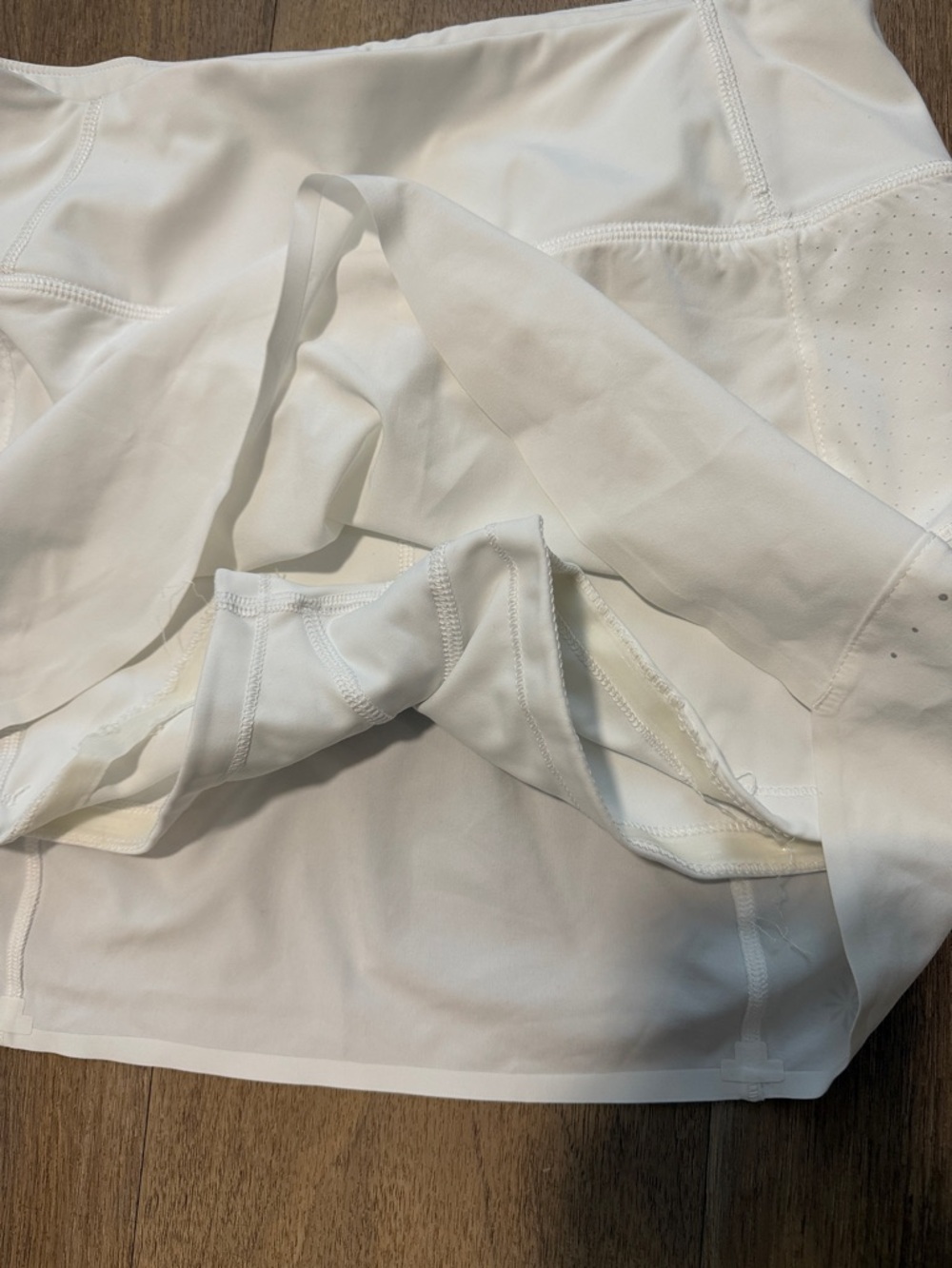 Athleta White Run With It 14" Skort - Picture 4 of 6